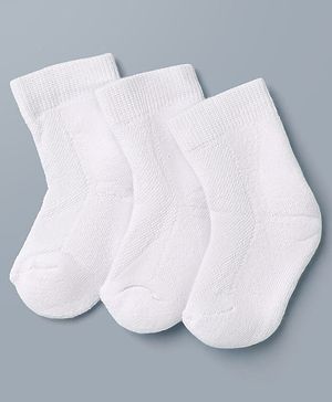Cute Walk By Babyhug Anti-Bacterial Terry Knit Ankle Length Solid Socks Pack Of 3- White