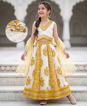 Pine Kids 100% Cotton Woven Sleeveless Choli and Lehenga Set With Dupatta & Floral Print in White
