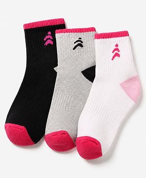 Pine Active Cotton Blend Knit Breathable Ankle Length Athletic Socks Pack of 3 in White Grey