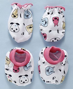 Babyhug Cotton Mittens & Booties Set Cartoon Print - Pink