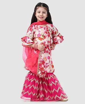 Saka Designs Half Sleeves Kurti And Gharara With Dupatta Floral Design - Pink