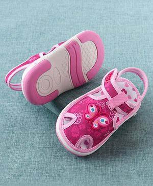 firstcry footwear