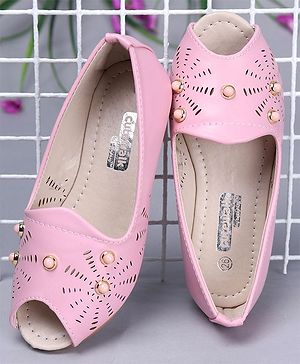 Cute Walk by Babyhug Peeptoes Bead Design - Light Pink