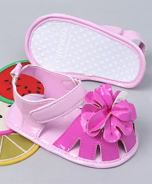 Firstcry baby hot sale slippers