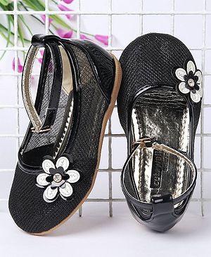 Cute Walk by Babyhug Floral Motif Bellies - Black