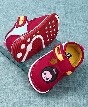 Cute Walk by Babyhug Canvas Musical Shoes Doll Patch - Red