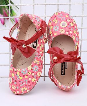 Cute Walk by Babyhug Floral Printed Bellies - Pink