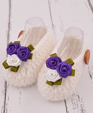 Love Crochet Art Flower Decorated Booties - White