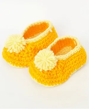 Love Crochet Art Flower Applique Crochet Booties - Yellow
