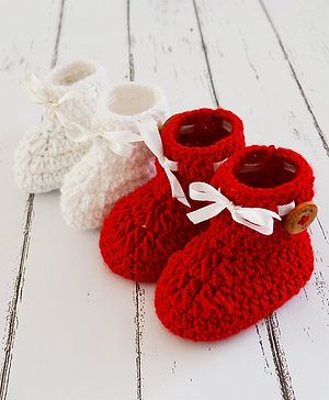 Love Crochet Art Ribbon Detailed Combo Of 2 Booties - Red & White