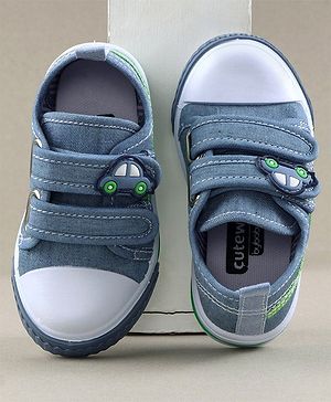 Cute Walk by Babyhug Canvas Shoes Car Patch - Light Blue