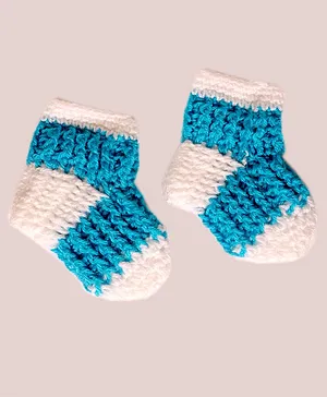 Knits & Knots crochet Striped Socks - Blue
