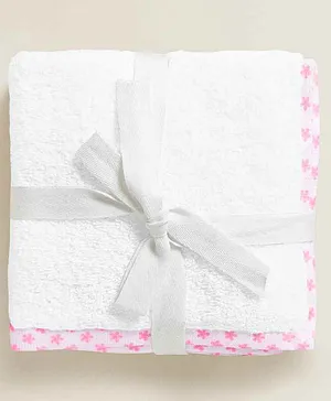 The Baby Atelier Organic Cotton Junior Towel Star Print - Pink & White