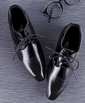 Cute Walk by Babyhug Lace-Up Formal Shoes - Black