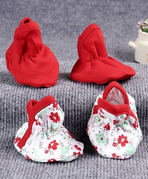 Babyhug 100% Cotton Booties Floral Print - White Red