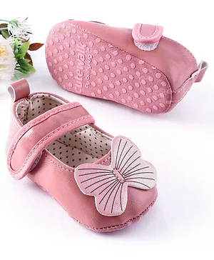 Cute Walk by Babyhug Booties Butterfly Applique - Pink