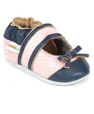 firstcry baby footwear