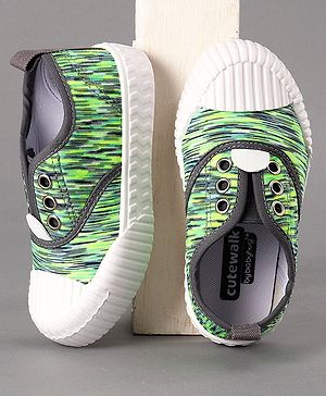 Cute Walk by Babyhug Casual Shoes - Green - 22 Green