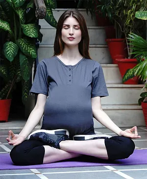 Mine4Nine Back Flower Net Half Sleeves Maternity Yoga Tee - Grey