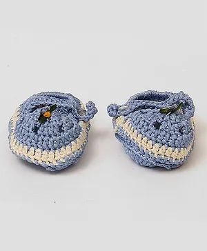 USHA ENTERPRISES Hand Knitted Flowered Booties - Blue