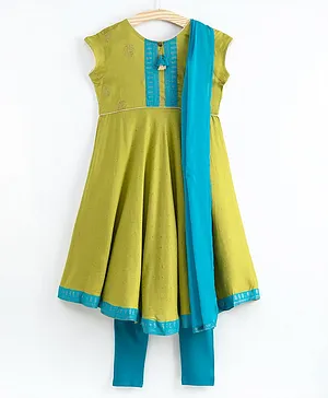 Global Desi Girl Short Sleeves Motif Detailing Kurta With Churidar & Dupatta - Green & Blue