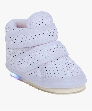 Chiu Dots Print LED Light Chu Chu Musical Sound Booties - White