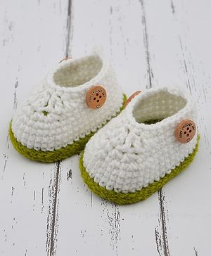 Love Crochet Art Woolen Crochet Booties With Double Layer - White & Green