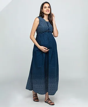 CHARISMOMIC Sleeveless Array Print Maternity Nursing Pleated Dress - Navy