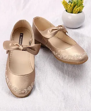 Pine Kids Party Wear Belly Shoes Bow Applique - Golden