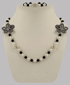 Daizy Necklace Braclet Set With Sparkling Flowers - Black & White