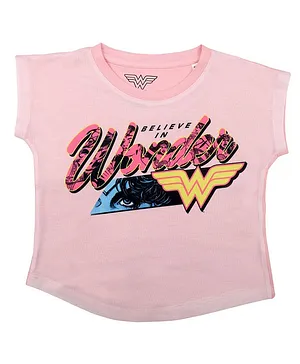 Wonder Woman By Crossroads Short Sleeves Character Print  Top - Pink