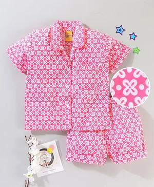Yellow Duck Half Sleeves Night Suit Floral Print - Pink