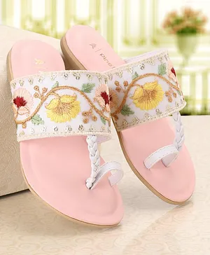 Pine Kids Ethnic Wear Chappal Floral Embroidery  - Pink