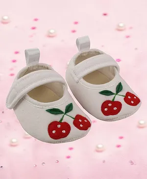 Coco Candy Strawberry Patch Booties - Cream