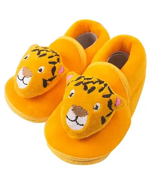 firstcry baby sandals