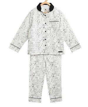 Cherry Crumble By Nitt Hyman Full Sleeves Mountain Printed Night Suit - Black & White