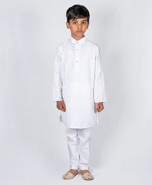 Mittenbooty Full Sleeves Chikankari Kurta & Pajama Set - White