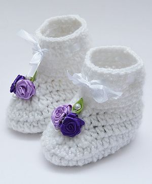 Love Crochet Art Floral Detailed Booties - White