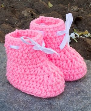 Love Crochet Art Bow Design Booties - Pink