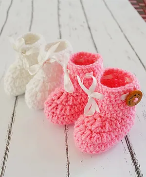 Love Crochet Art Pair Of 2 Bow Detailed Booties - Peach White