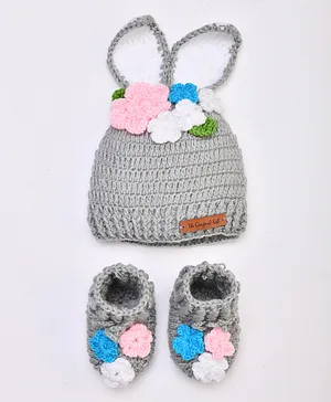 The Original Knit Handmade Floral Embellished Cap With Booties - Grey