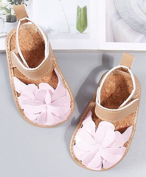 Cute Walk by Babyhug Booties Floral Applique - Light Brown & Pink