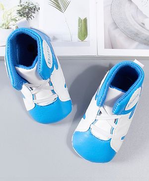 Cute Walk by Babyhug Booties - Blue
