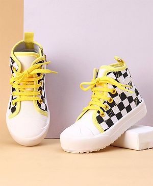Cute Walk by Babyhug Casual Shoes - Yellow