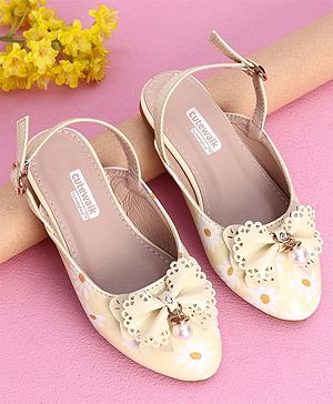 Cute Walk by Babyhug Party Wear Belly Shoes Bow Appliques - Light Yellow