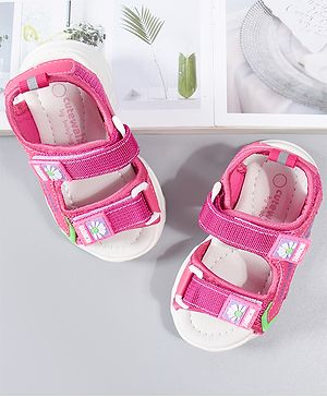 Cute Walk by Babyhug Casual Sandals Floral Patch - Fuschia