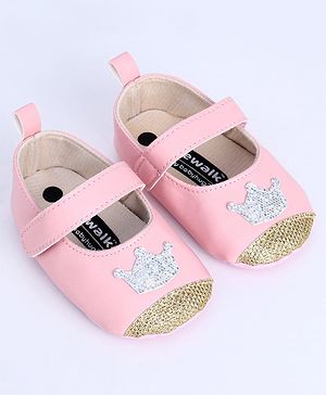 Cute Walk by Babyhug Booties Sequin Crown Patch - Pink