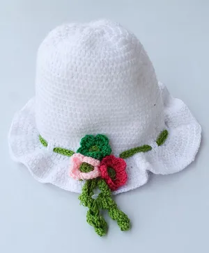 Woonie Handmade Flower Design Cap - White