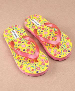Pine Kids Flip Flops Floral Print - Yellow