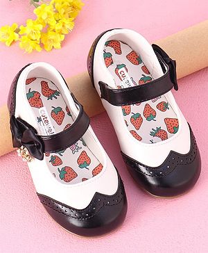 Cute Walk by Babyhug Party Wear Belly Shoes Bow Applique - White Black